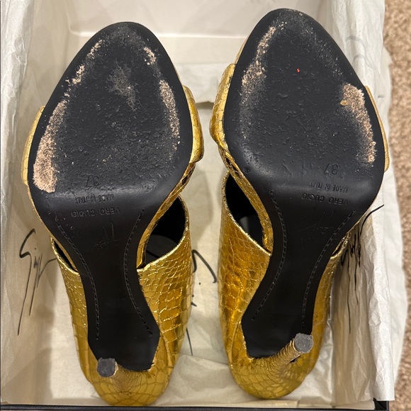 Giuseppe Zanotti Gold Croc Embossed Mule Heels – Size 37 – Worn Once – Ultra